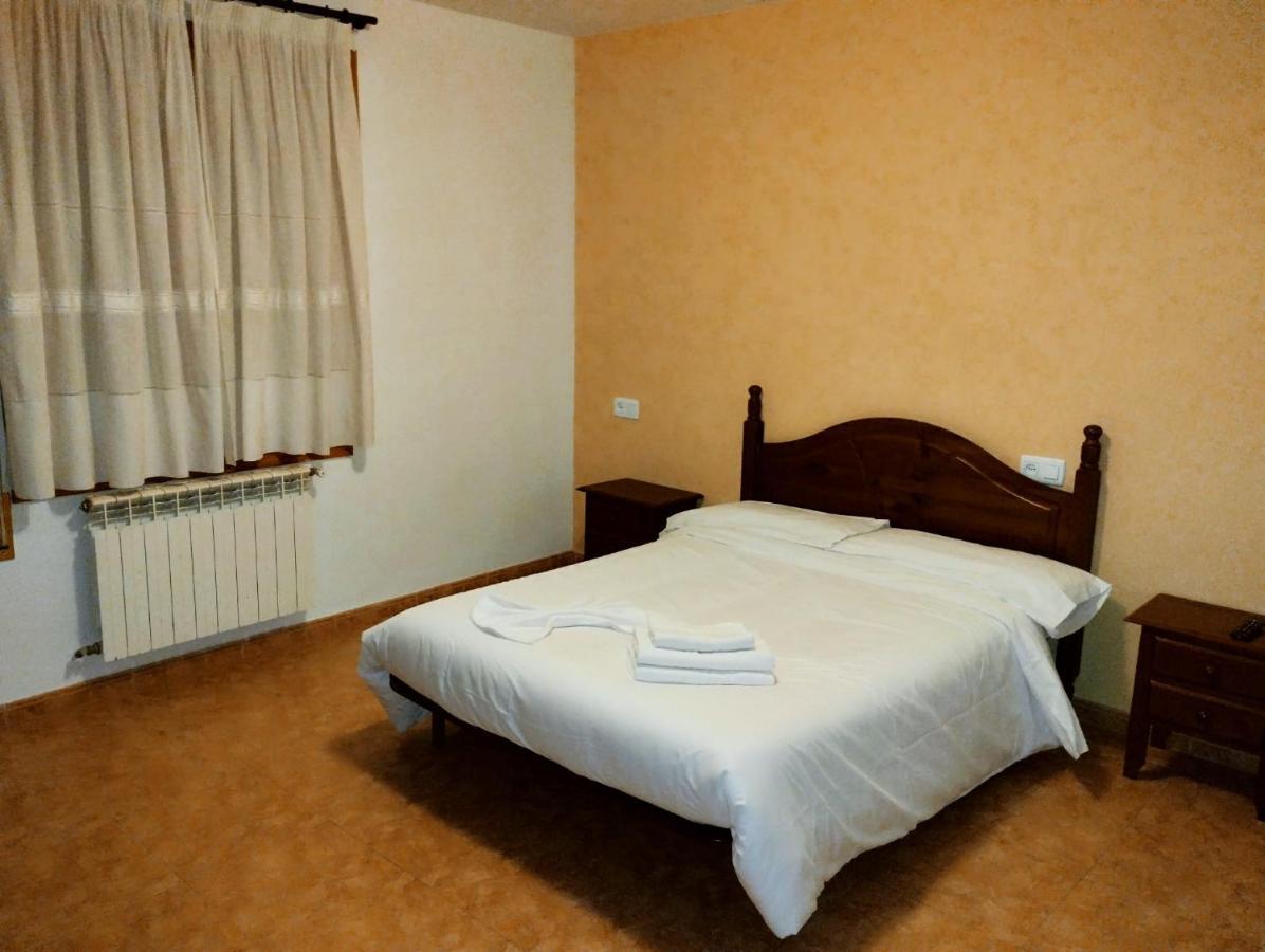Hostal Estopinan Estopinan del Castillo Экстерьер фото