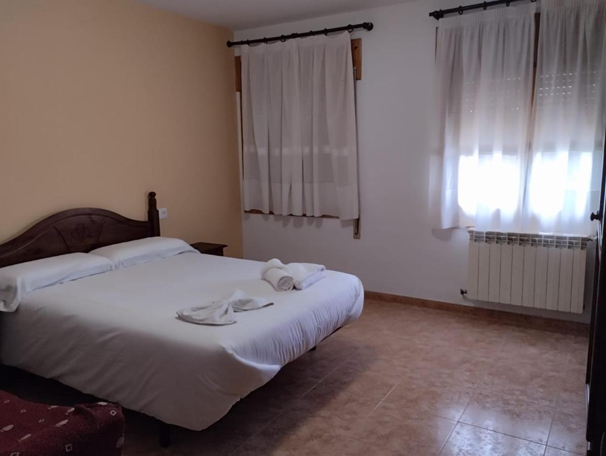 Hostal Estopinan Estopinan del Castillo Экстерьер фото